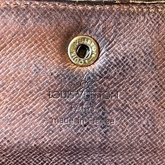 Authentic Louis Vuitton long trifold wallet - Picture 9 of 12